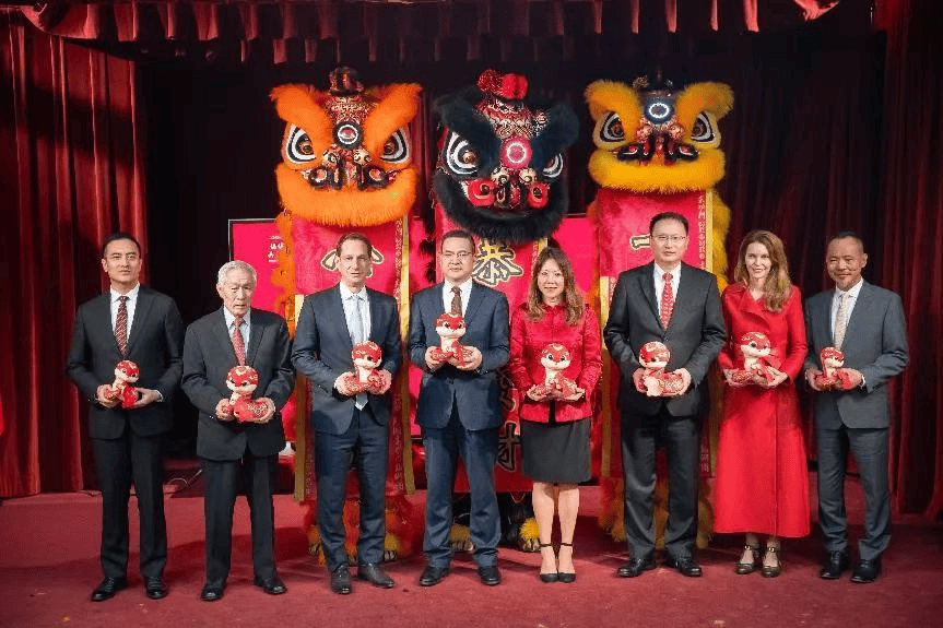 东莞潮玩助力中国文化海外输出：“吉祥蛇”玩偶受热捧