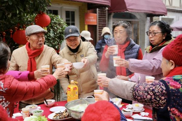 小年之际，涪陵美心养老院坝坝宴上的温馨团聚，涪陵美心养老院：小年坝坝宴里的浓浓年味