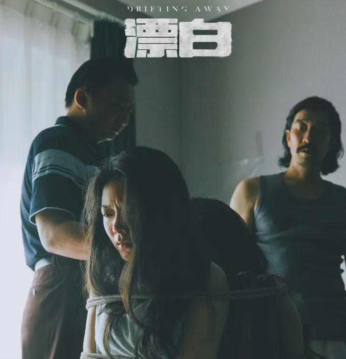 抄袭风波：编剧反击、官微关评与口碑沦陷，编剧回应抄袭漏洞百出，剧方操作致口碑崩塌
