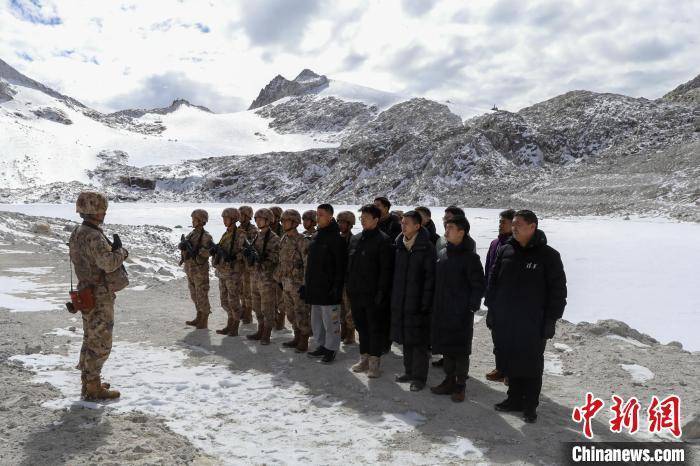 清华10名师生到西藏边防连参与活动