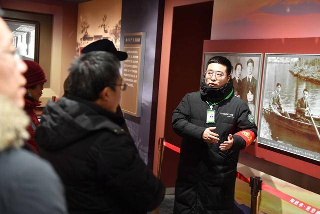 李湛凝：春节坚守陶然亭慈悲庵的讲解员
