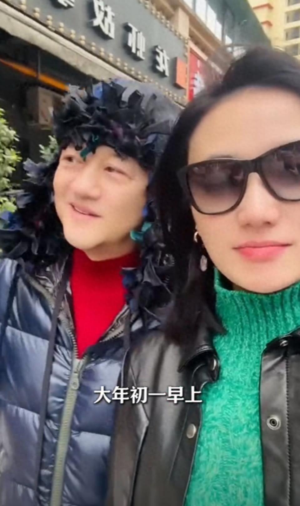 海哈金喜带李亚鹏回四川娘家，大年初一吃粉欢乐多，李亚鹏陪娇妻回娘家过年：西昌街头的美食之旅