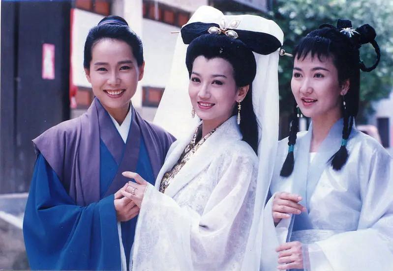 白蛇传说：历经千年演变，诠释真爱与人性