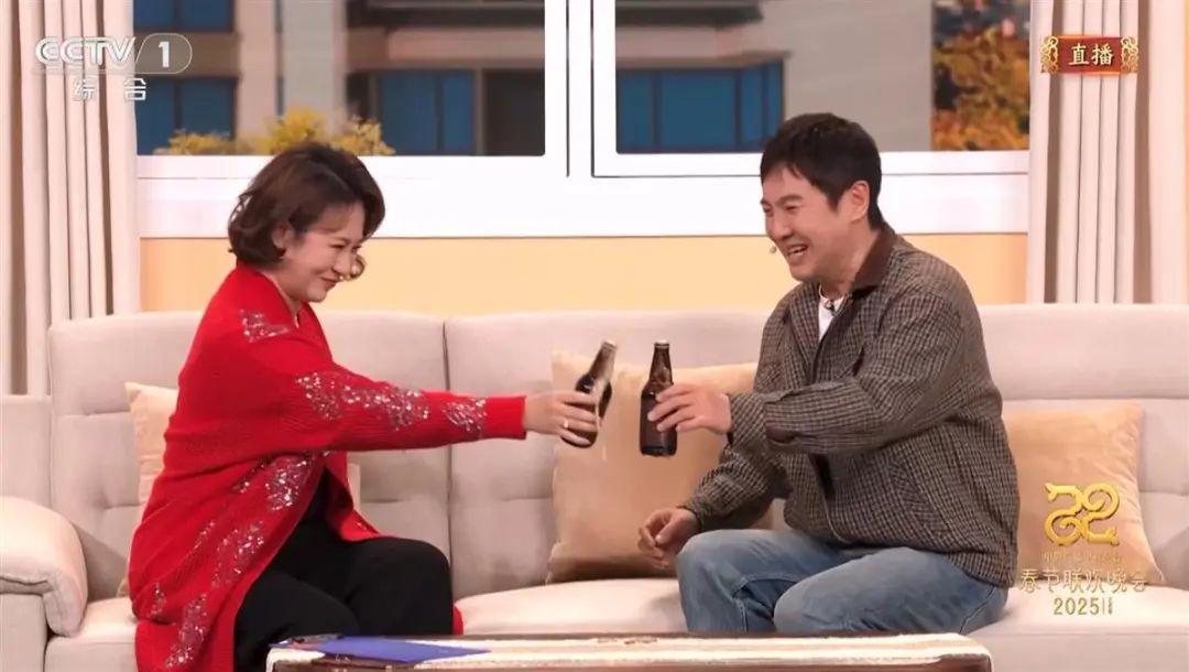 马丽春晚脖子肿？甲状腺情况引发热搜热议