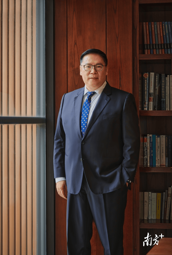 智能装备产业新发展：产能与海外布局的双重机遇