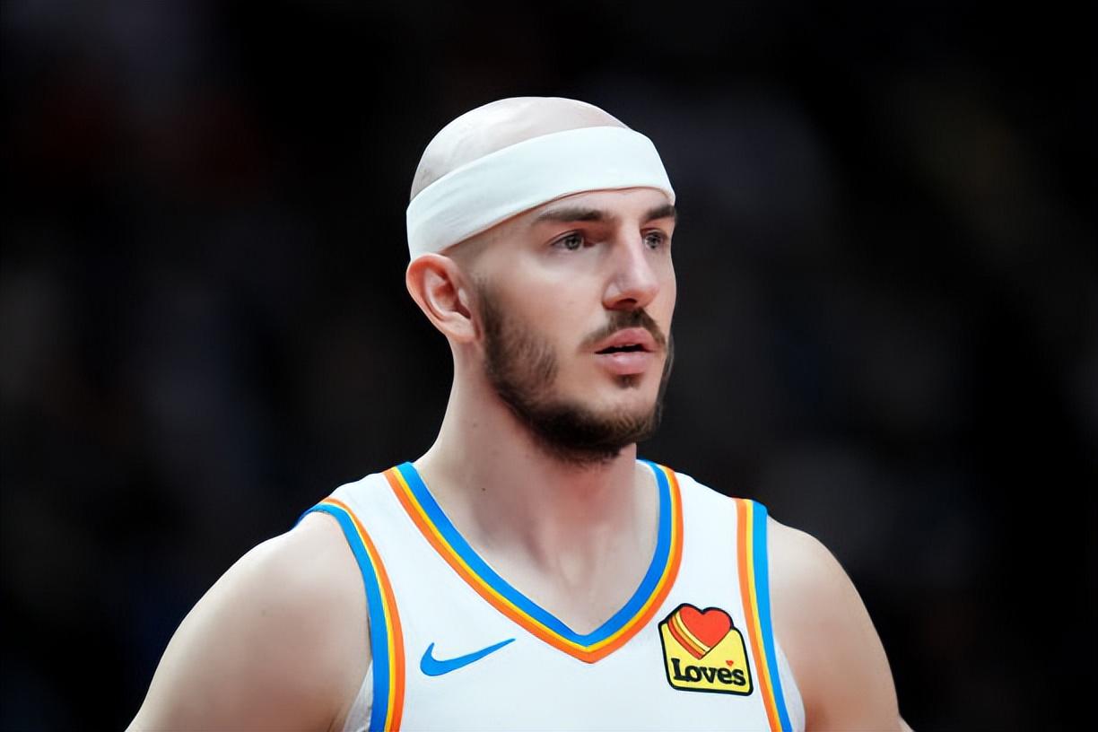 NBA常规赛：雷霆登顶西部，卡鲁索防守亮眼，雷霆胜开拓者：卡鲁索数据背后的价值