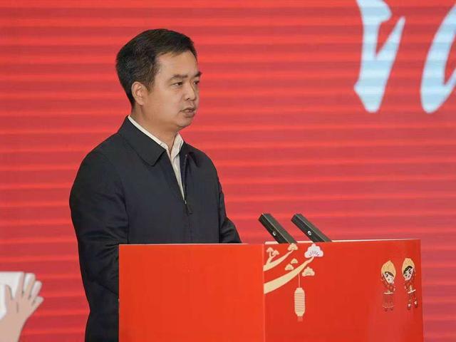 洛南2025招商大会：聚乡党之力，展发展新篇 洛南县2025年招商大会：引资6.98亿，9个项目签约