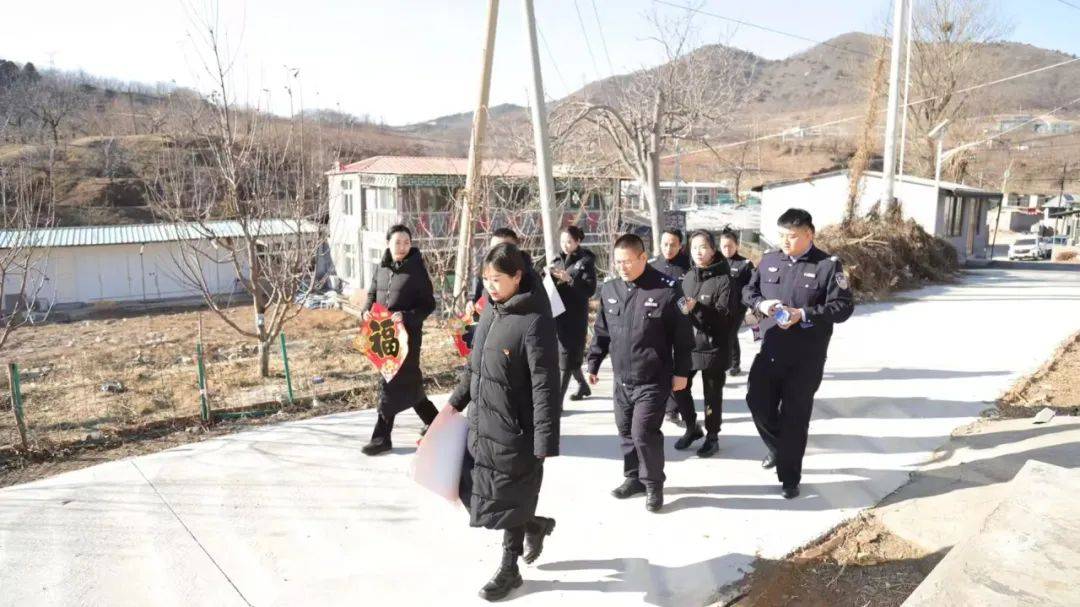 辽沈战役纪念馆社教活动：为村民送祝福保平安 南山村的特别活动：廉政文化与安全知识的传递
