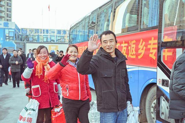 暖心护送！湖北工会助力职工春节返乡 工会在行动：湖北职工返乡过年的暖心保障