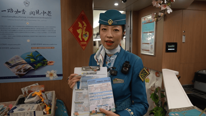 云南快慢火车：春运中的温情守护者