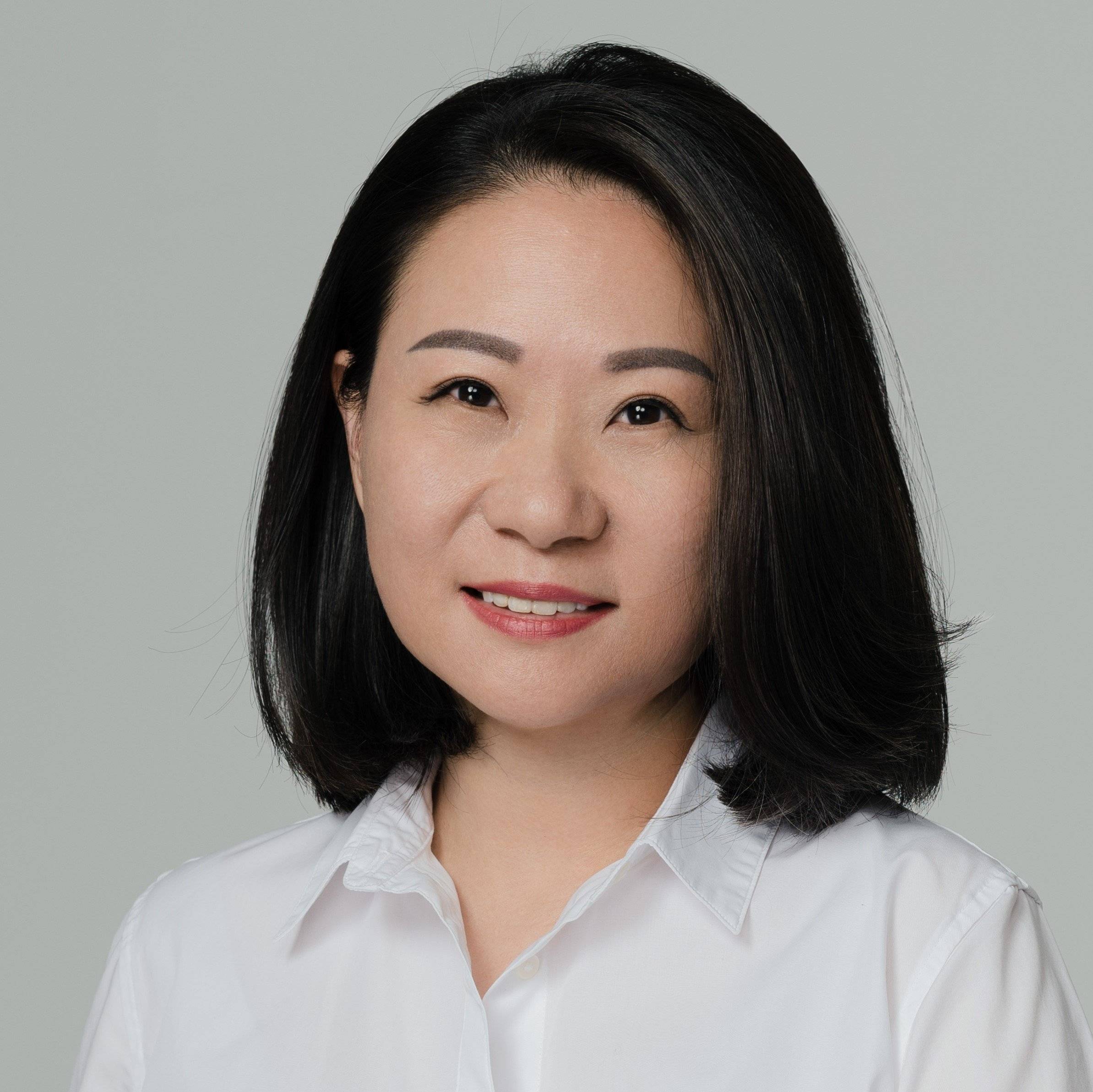 星巴克中国变革：王静瑛退休，刘文娟掌舵新走向，星巴克中国换帅：王静瑛退休，刘文娟能否续写辉煌？