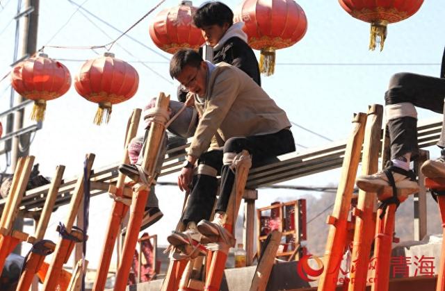 青海湟中鲁沙尔高跷：传承六百年的非遗魅力 探秘青海鲁沙尔高跷：传统与现代的交融