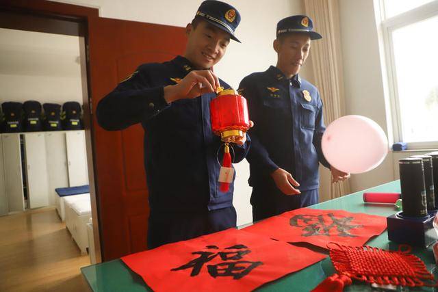 丽江森林消防支队的春节：职责在肩，年味不减，丽江森林消防员：春节坚守岗位，亦有独特年味