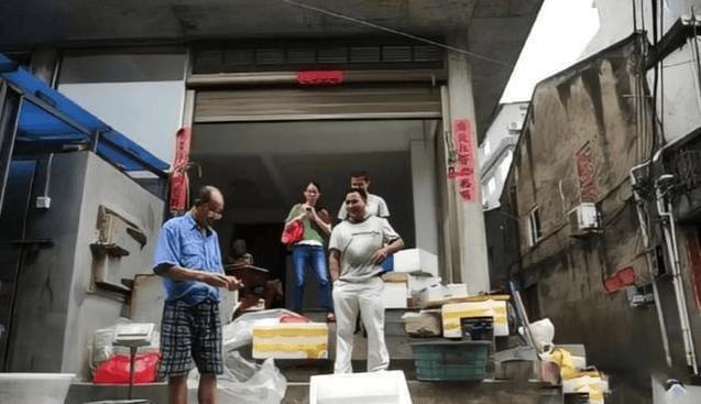 福州渔民的奇遇：捕到价值300万大鱼后悄然离开 福州渔民打回160斤大鱼，卖300万后连夜搬走