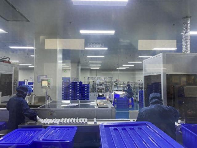 走进四川威力生：透析器车间的繁忙景象