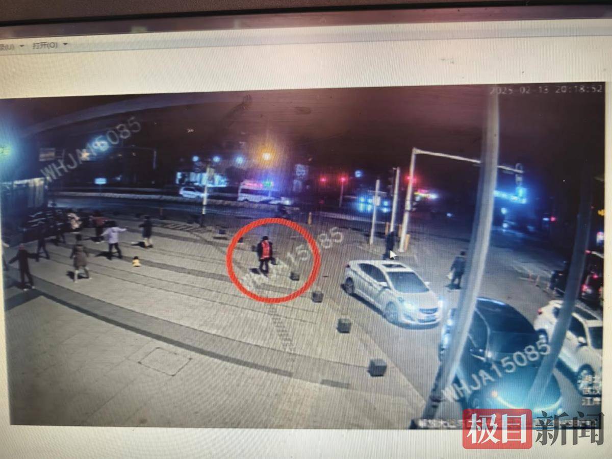 老人走失数小时，江岸公安助其与家人团圆，江岸公安助力老人归家：寒夜中的温暖团聚