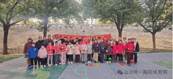 南阳市首届少年空竹研习活动：青少年与传统文化的交融，空竹之约：2025年南阳市少年的传统文化之旅