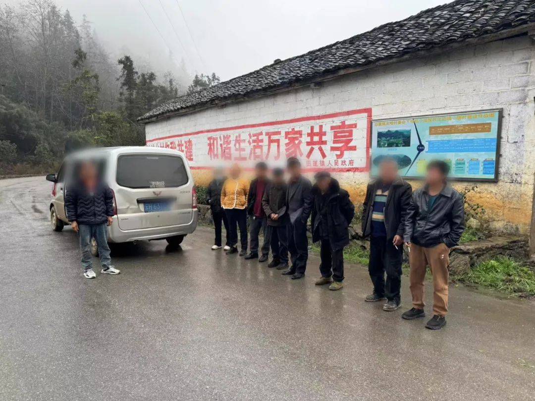 富宁县：面包车、小型汽车超员整治行动成果