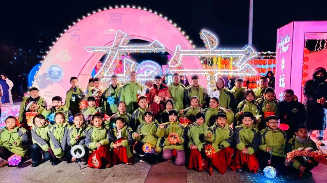 东宁灯展：市民共享的节日视觉盛宴