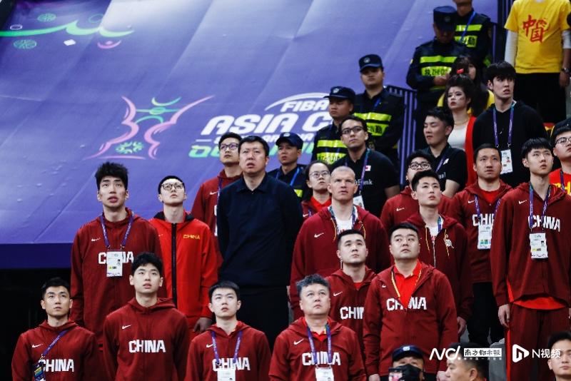 中国男篮：新老联手战胜日本队