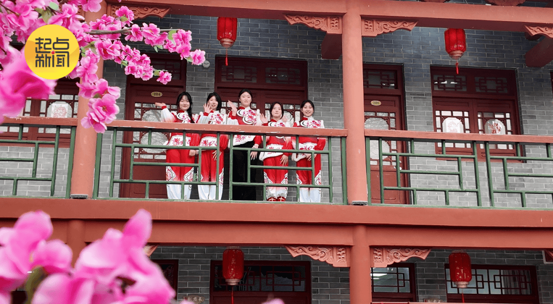 2025年榆阳系列活动：文艺演出与特色体验齐飞 榆阳过大年：从戏曲到游乐，尽享传统与欢乐