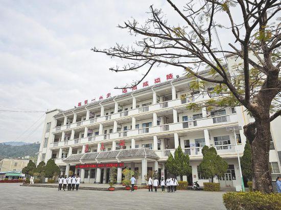 瑞丽五中：外籍学生逐梦中国名校的起点，瑞丽五中：缅籍学生的成长摇篮
