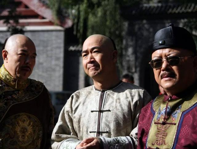 对联文化：雅俗共赏的艺术明珠，纪晓岚和珅对联斗智：趣话背后的真相
