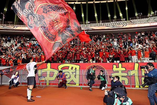 U20国青亚洲杯大捷：中国男足的崛起曙光，U20国青亚洲杯两连胜出线：中国男足焕新颜