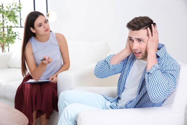 当代男性与老人地位渐低：社会现象堪忧 男人和老人的地位走低：背后的社会隐忧