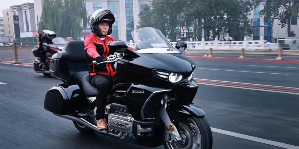 长城灵魂S2000摩托车：独特动力总成的两轮利器即将开售