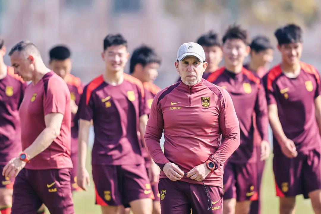 聚焦2025年U20亚洲杯：中国男足面临的机遇与挑战 中国U20男足备战亚洲杯：名单调整与目标展望
