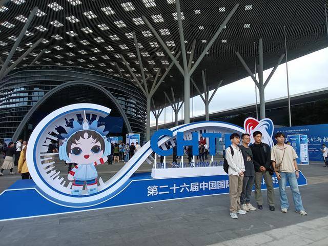 深圳欲借多项措施巩固创新地位，鲲鹏行动成果初显
