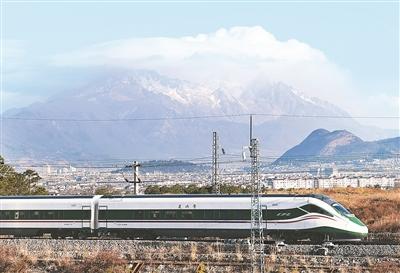 2025春运落幕：多种交通方式协同下的人员大迁徙，2025年春运：铁路、公路、水路、民航的运输佳绩