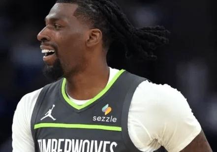 聚焦2月25日NBA：球员动态与赛事周边