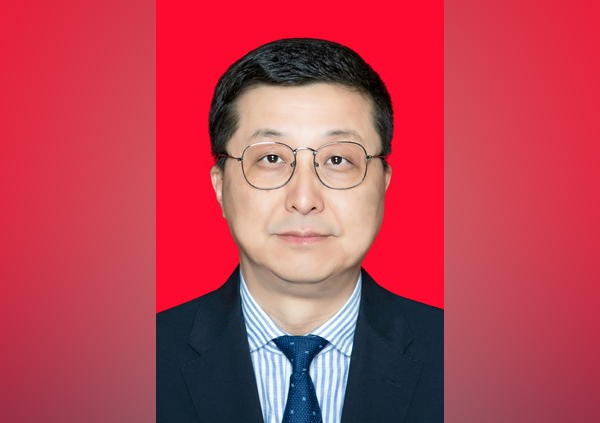 岑福康任长宁区委副书记：区域发展新展望