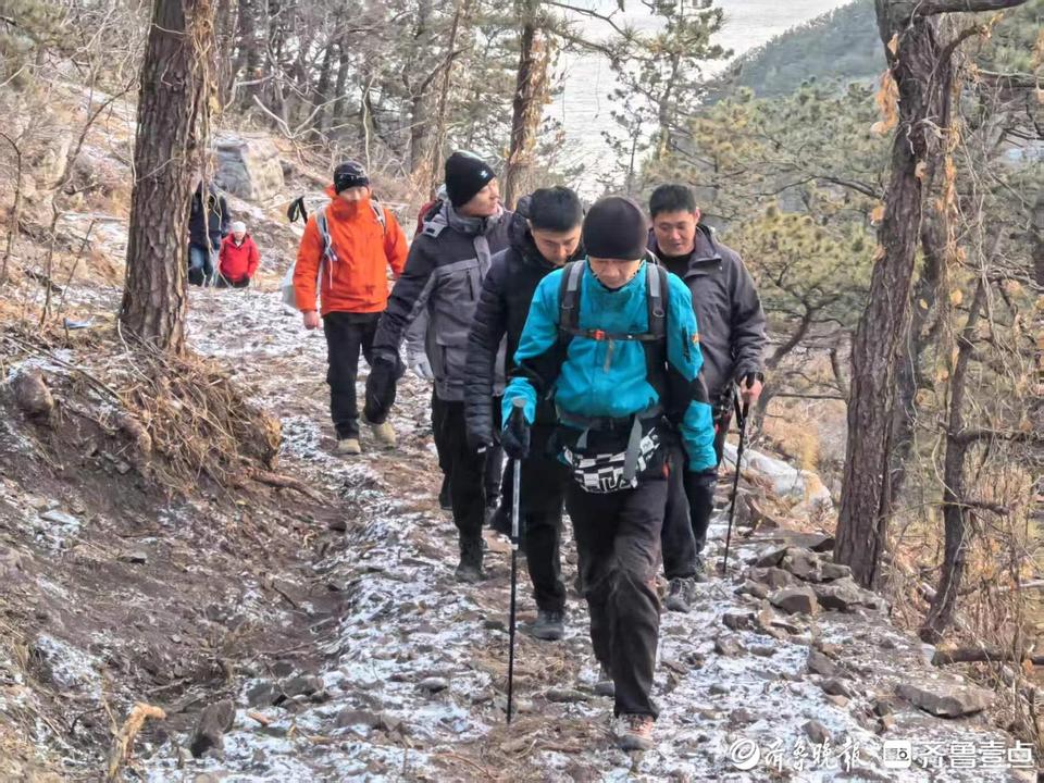 崂山景区未开放区域：19名驴友违规进入被警示