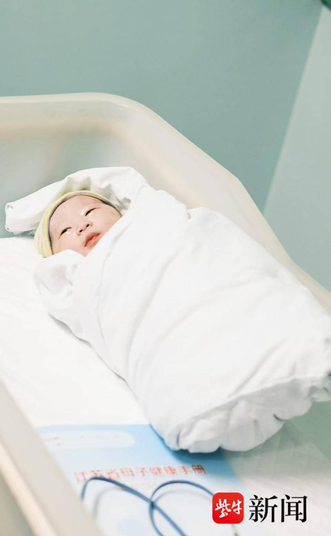 新年之际，南京妇幼保健院的新生喜悦 南京市妇幼保健院新年宝宝组团报到