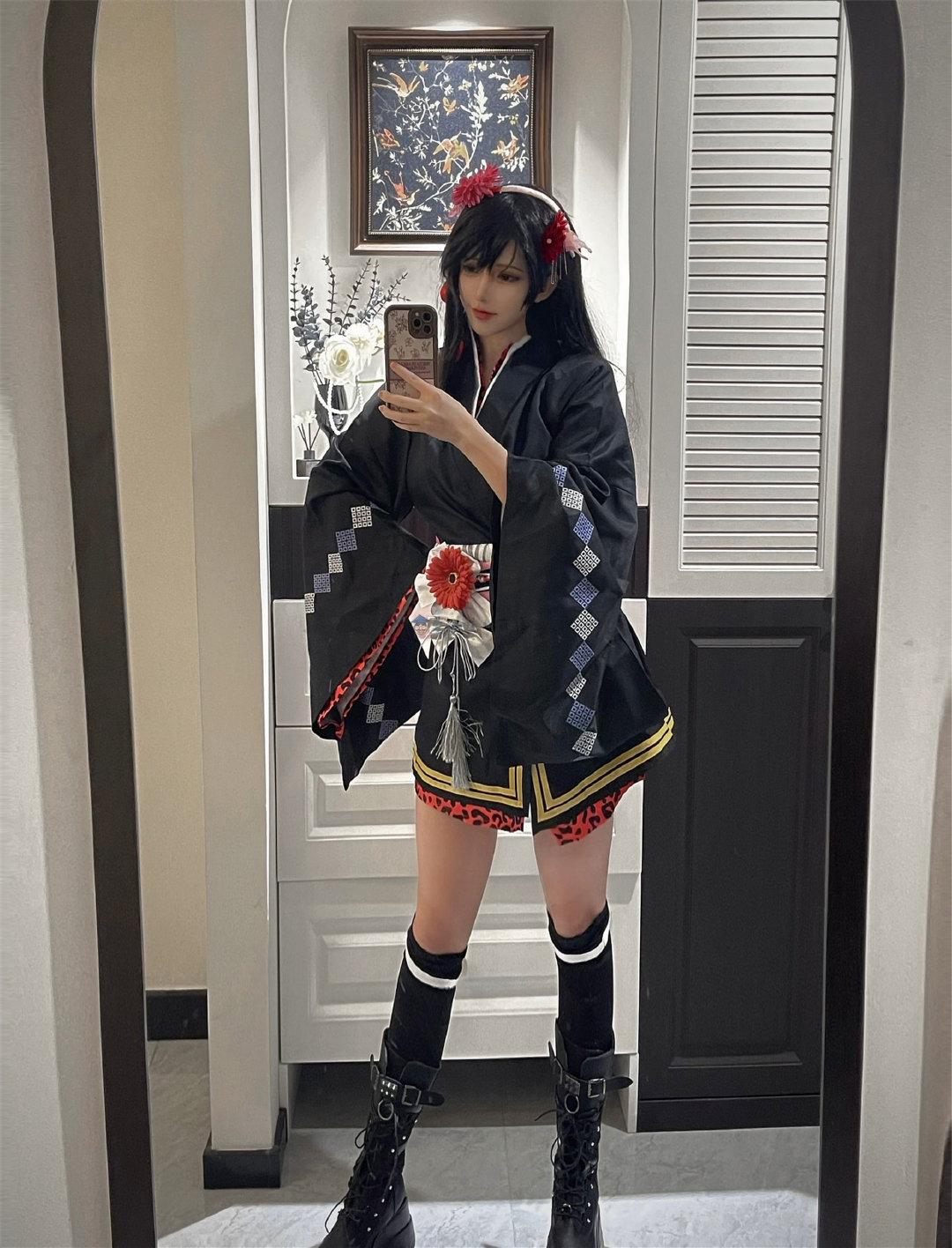 〈最终幻想7〉重制版成功背后：蒂法的魅力与Cosplay惊喜，〈最终幻想7〉系列游戏的发展与蒂法周边热度