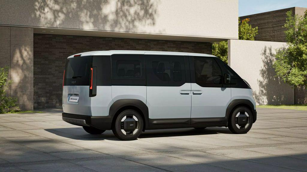 起亚PV5电动厢式车：2025年下半年来袭，满足多种需求，惊！起亚PV5电动厢式车2025年下半年推出，续航可达400公里