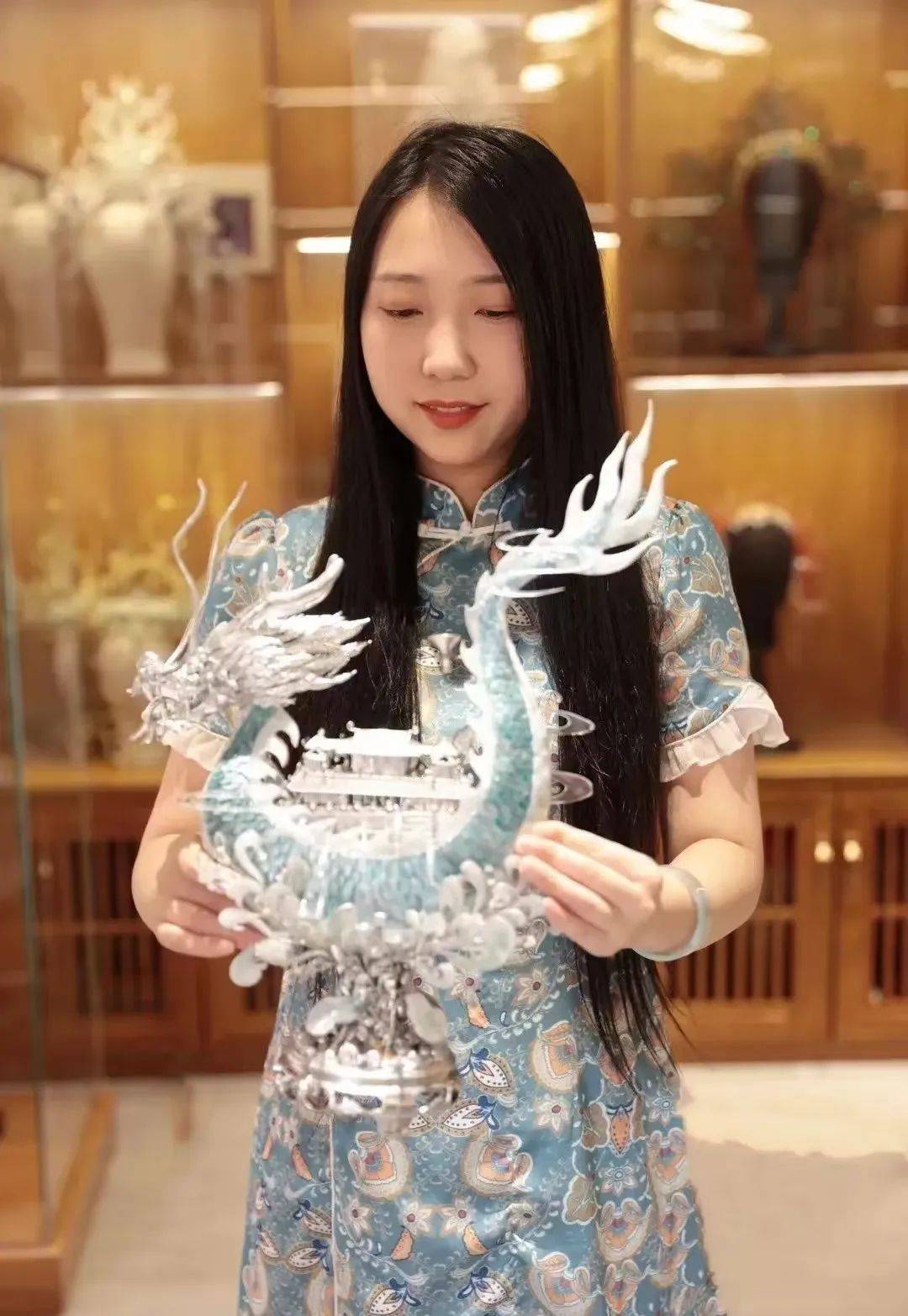 抖音助力非遗传承：新形式带来新活力，非遗手链背后的匠心与创意