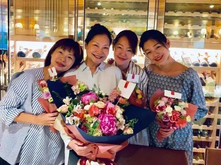 大S溘然长逝，亲人们告别仪式上的表现 大S日本流感去世，告别式背后的故事
