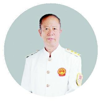 倪子良：完善烹饪题库，推动行业进步 72岁老厨师倪子良的烹饪传承之路