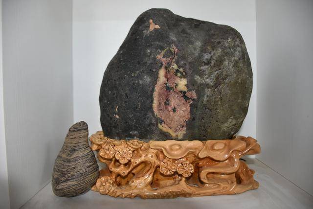 汝石馆主：三十年珍藏背后的商业经 汝石馆的故事：从原石到多元产品的历程