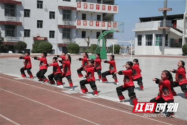 花垣县：非遗进校园，苗族文化焕生机