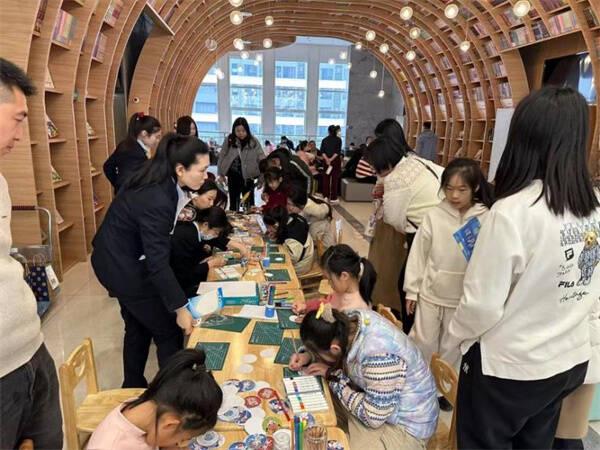 山东省科技馆寒假科普活动受热捧，多元活动精彩纷呈