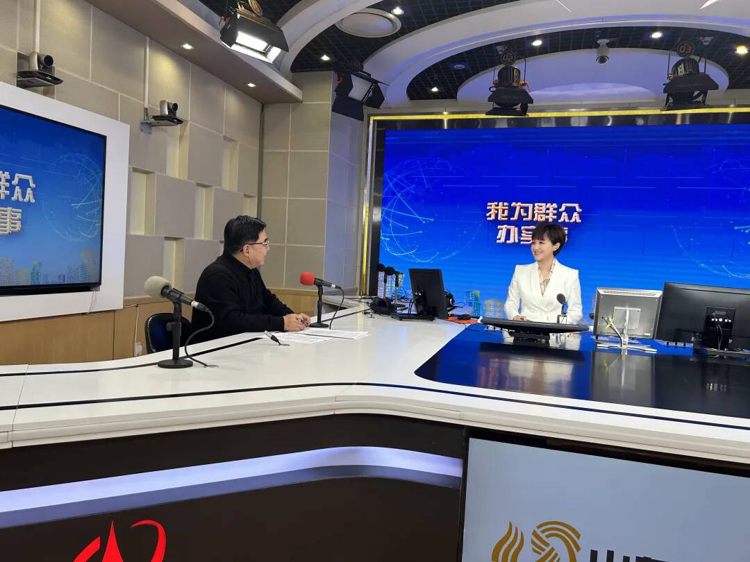 济南梁王新城道路乱象：上万业主出行受阻，济南梁王新城：出行安全受威胁，道路乱象亟待解决