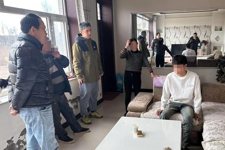 餐馆现金被盗，民警跨地抓获嫌疑人，济南餐馆被盗近六千，民警神速破案
