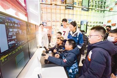 古文化街2024年游客达1350万人次：蓬勃发展背后的秘诀，2024年古文化街的崛起：传承文化，吸引游客