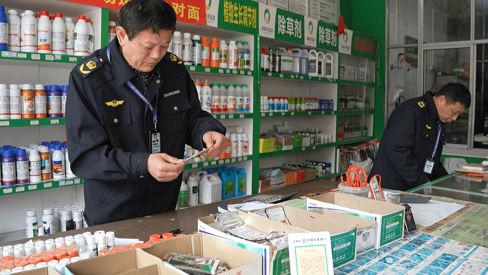 道县：春耕进行时，农资监管保生产，道县春耕：农资监管确保农民用上放心农资