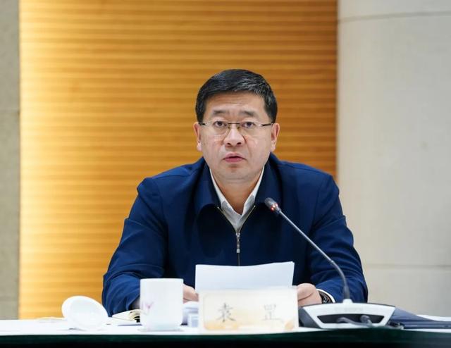 区人大、区政府对接会：为金山发展协同发力 2025年区人大与区政府工作对接会：聚焦发展新征程